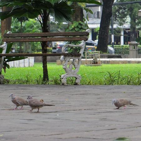 Oyo 1990塞蒂亚布迪科斯特库宁安行政住宿旅馆 雅加达 外观 照片